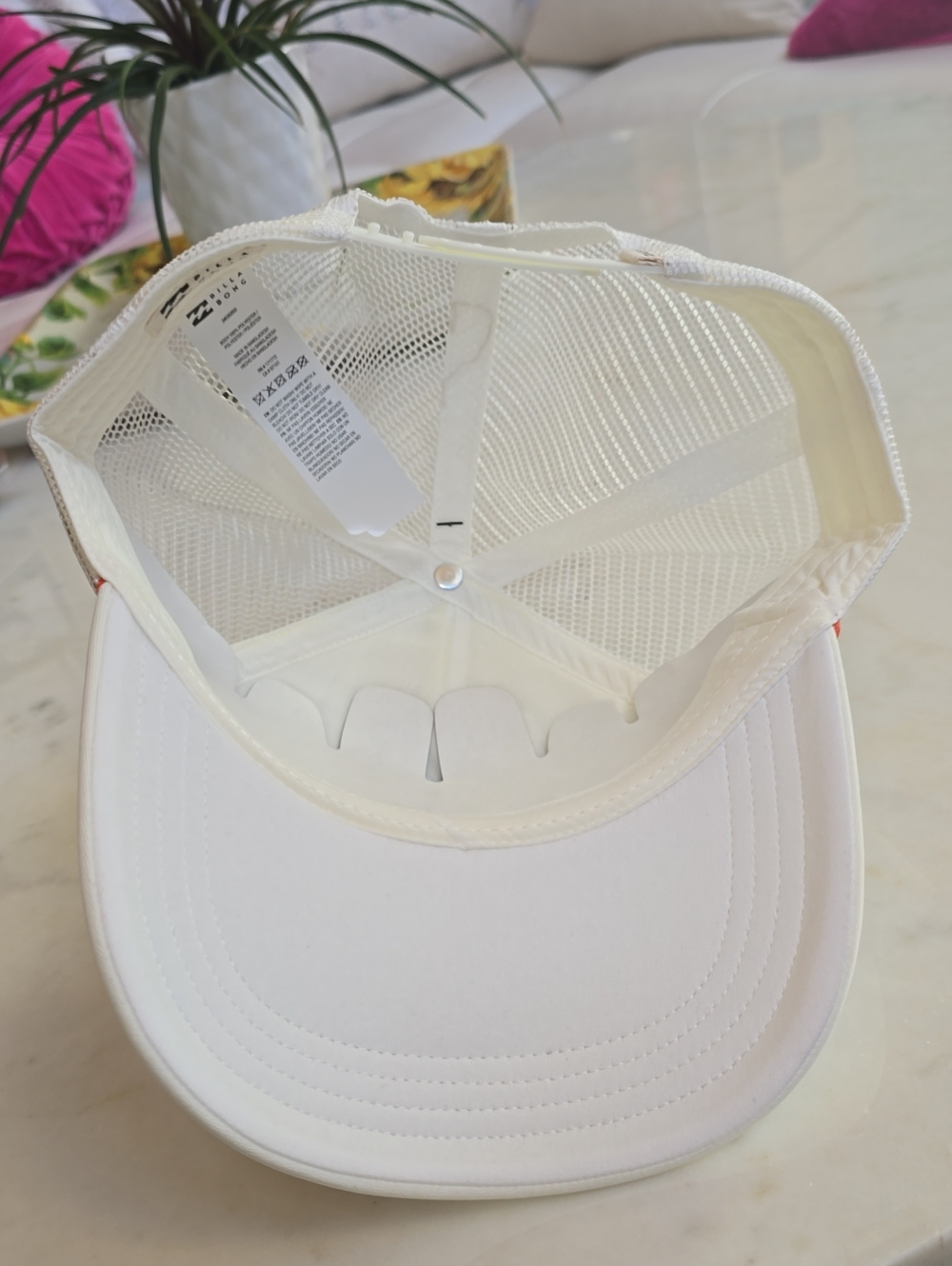 NWT Billabong Grandpa Trucker Hat With Hibiscus Flowers - Picture 8 of 11